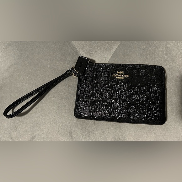 Coach Black Black Patent Wristlet-NWOT - Picture 1 of 2